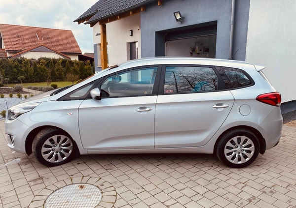 Kia Carens cena 53000 przebieg: 82600, rok produkcji 2015 z Luboń małe 106